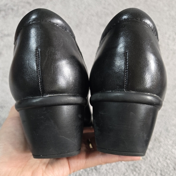 Clarks Bendables Black Leather Slip On Shooties Comfy Business Casual WIDE - Picture 5 of 11